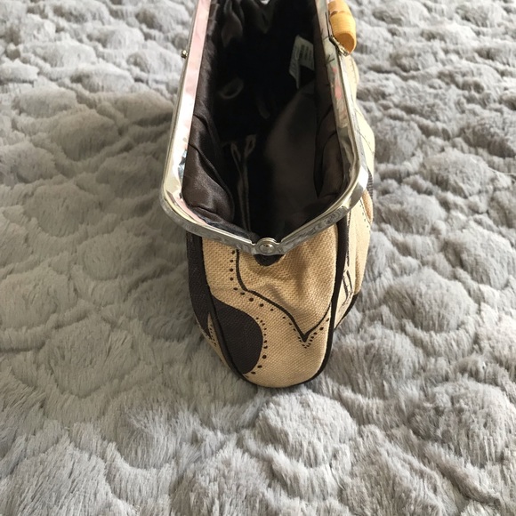 Printed Canvas Clutch - Picture 3 of 5